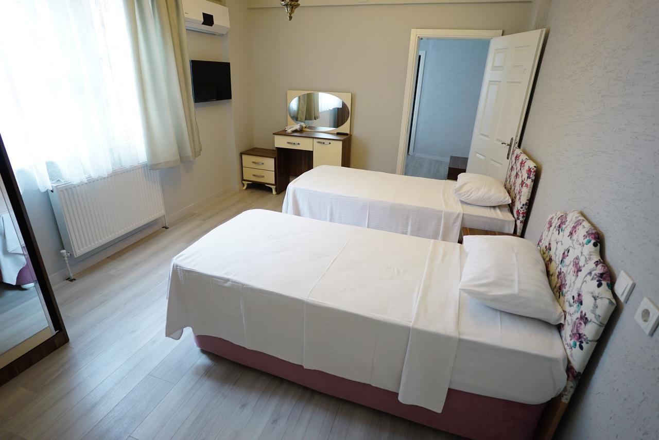 Lafontaine Konak Otel Мудания Екстериор снимка