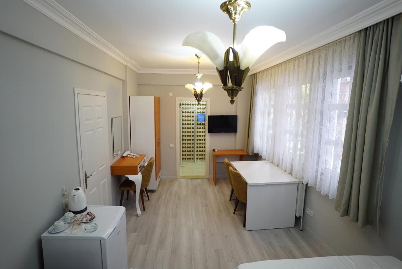 Lafontaine Konak Otel Мудания Екстериор снимка