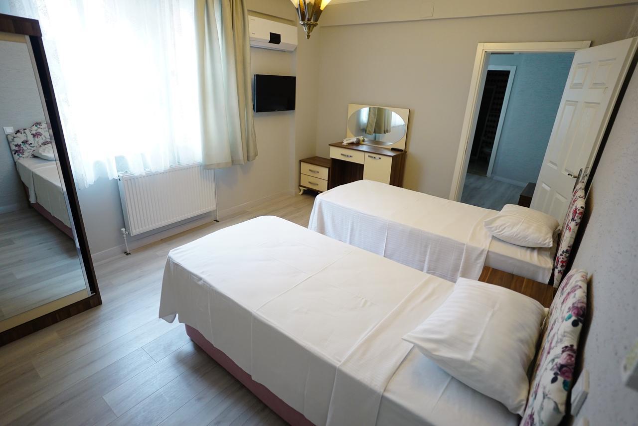 Lafontaine Konak Otel Мудания Екстериор снимка