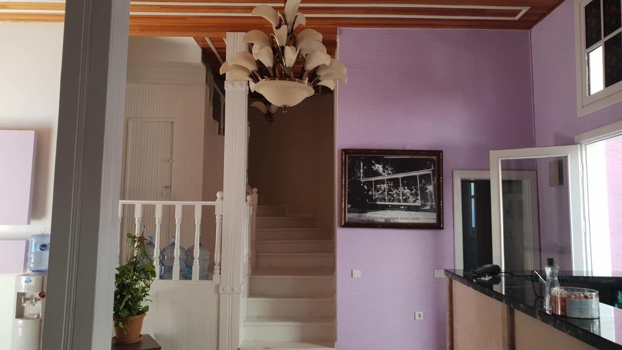 Lafontaine Konak Otel Мудания Екстериор снимка