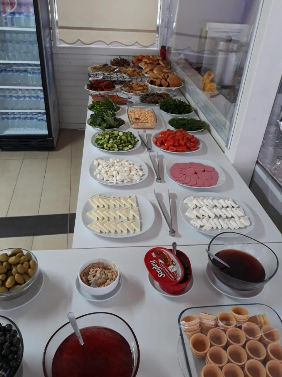 Lafontaine Konak Otel Мудания Екстериор снимка